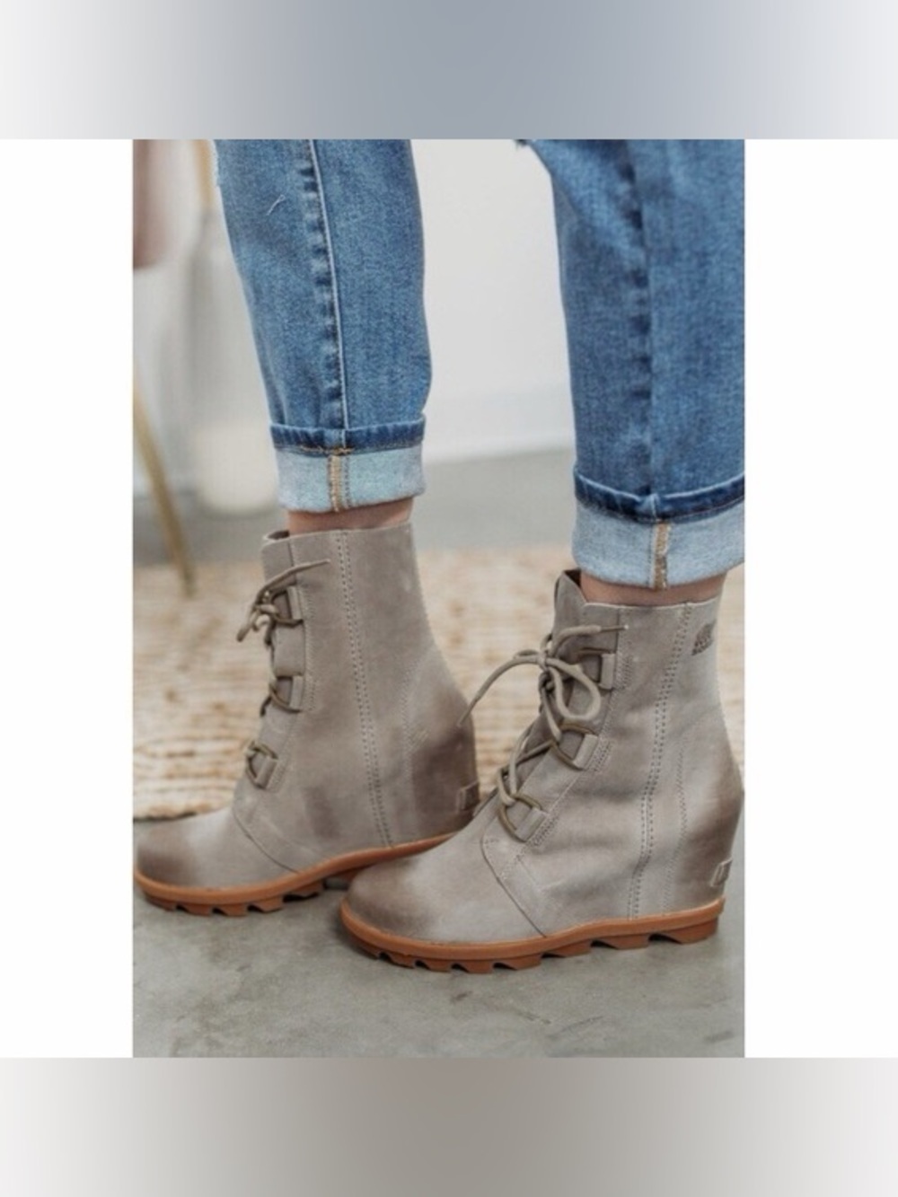 Sorel Joan of Arctic Wedge II Boots Size 8.5